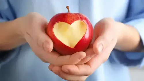 Is Apple Good for Heart Patients?
